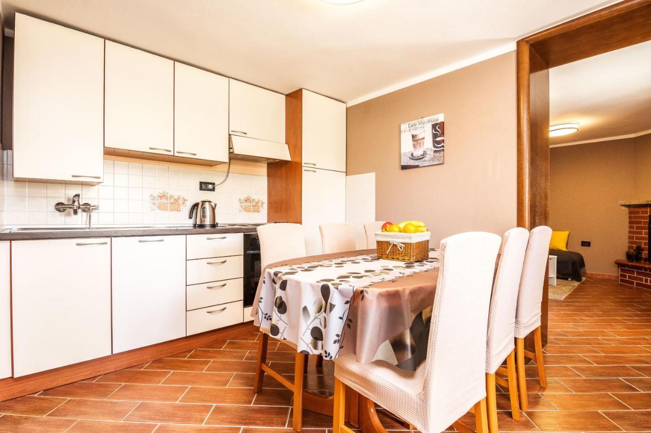 Guest House Marla Slivnica Екстериор снимка